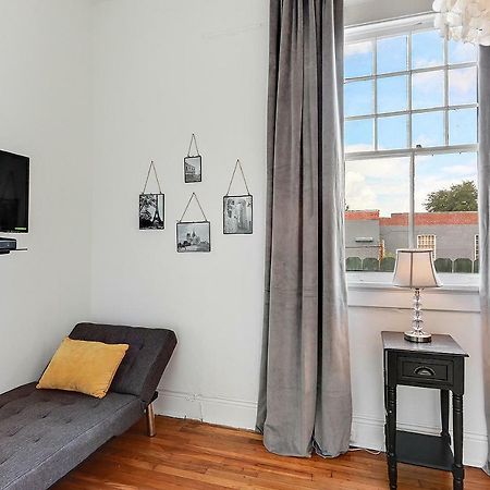 Modern Victorian House With Relaxing Courtyard Villa New Orleans Buitenkant foto