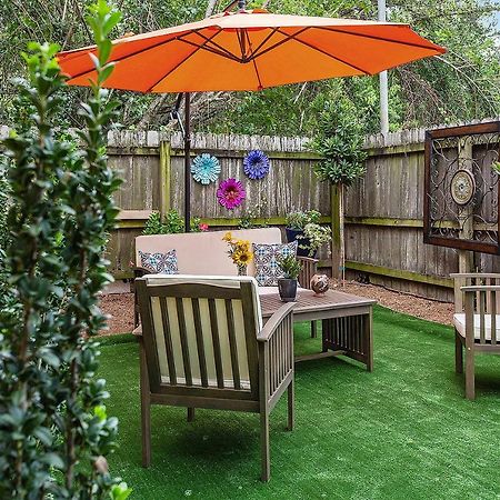 Modern Victorian House With Relaxing Courtyard Villa New Orleans Buitenkant foto